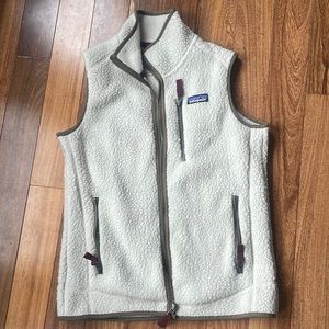 Patagonia Women’s Retro Pile Vest Fleece Size Small [STY22825] Cream-Olive Green